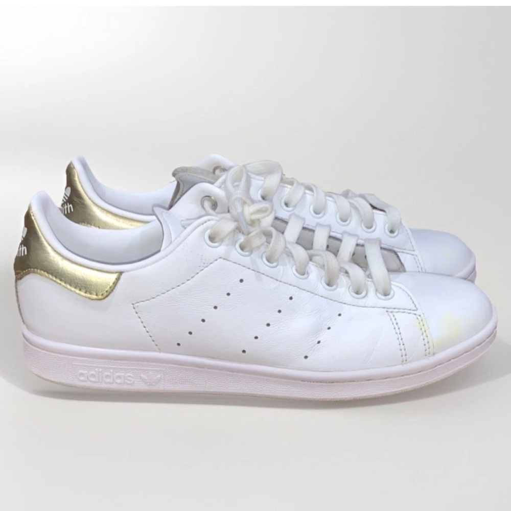 Vintage Unique Adidas Stan Smith Edition Gold / White Sneakers size 9.5